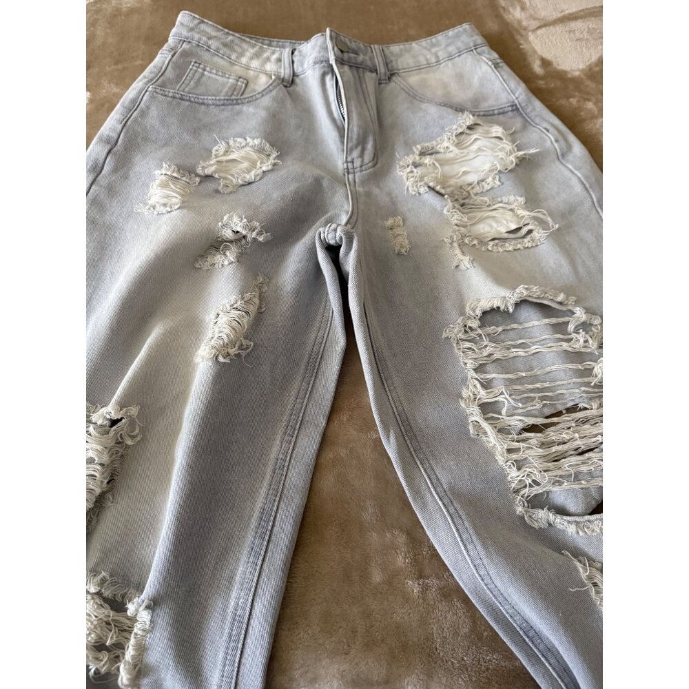 Fashion Nova Light Wash Distressed Denim Jeans Size Large Streetwear Fit - Picture 6 of 11